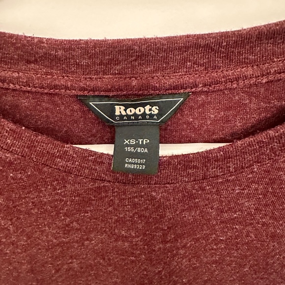 🫚Roots Burgundy Long-sleeve Size XS - Picture 3 of 3